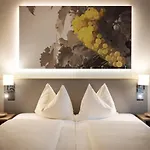Vitalhotel Der Parktherme - Inkl Thermeneintritt & Sauna ホテル バート・ラトカースブルク