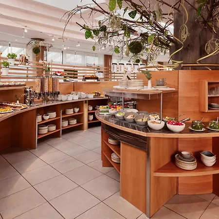 Vitalhotel Der Parktherme - Inkl Thermeneintritt & Sauna باد رادكرسبرغ