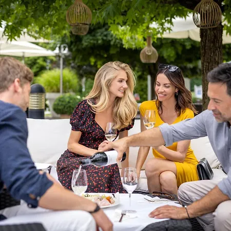 فندق Vitalhotel Der Parktherme - Inkl Thermeneintritt & Sauna باد رادكرسبرغ