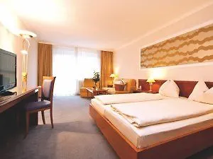 Vitalhotel Der Parktherme - Inkl Thermeneintritt & Sauna Hotell