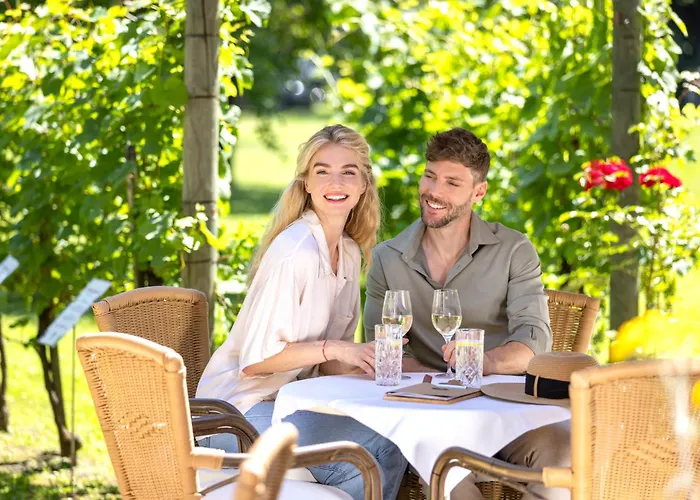 فندق Vitalhotel Der Parktherme - Inkl Thermeneintritt & Sauna باد رادكرسبرغ